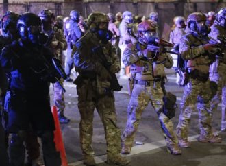 Le pari risqué de Donald Trump face aux grandes villes démocrates